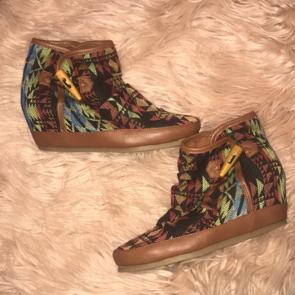 Wedged bootie - Picture 2 of 4
